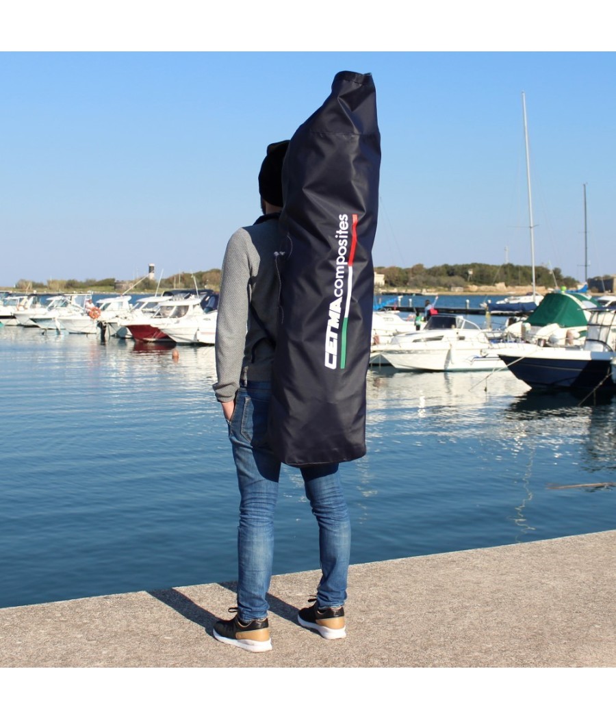 Cetma Freediving Bag Schwarz Taucher der aufs Meer schaut